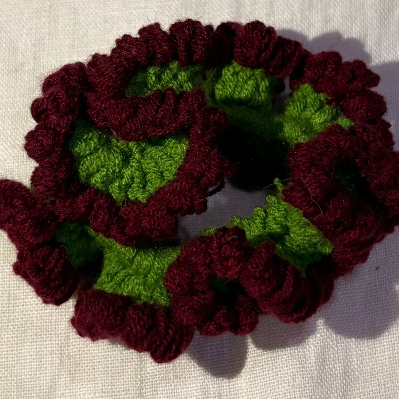 Crochet scrunchie